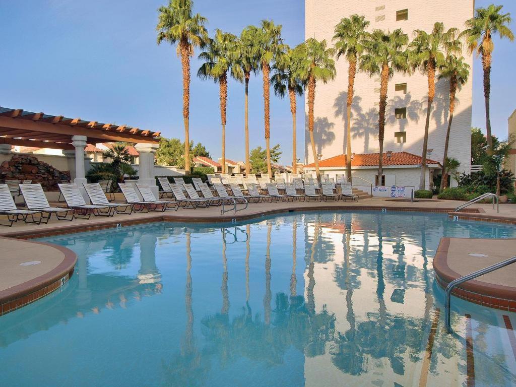 Gold Coast And Casino Resort 3*