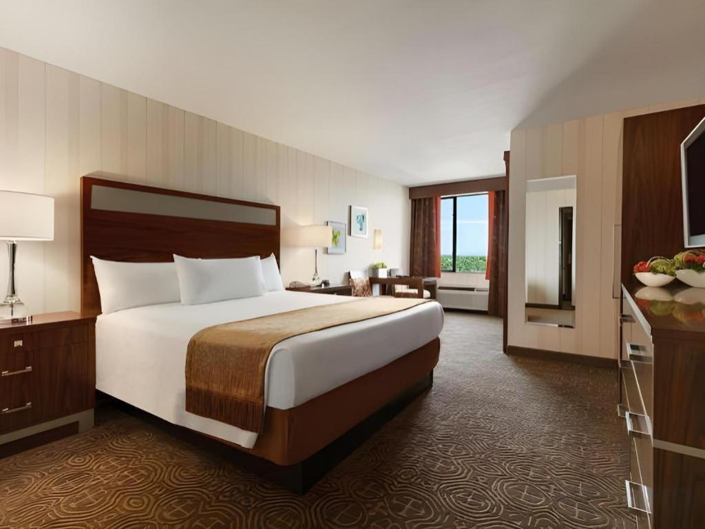 Gold Coast And Casino 3*